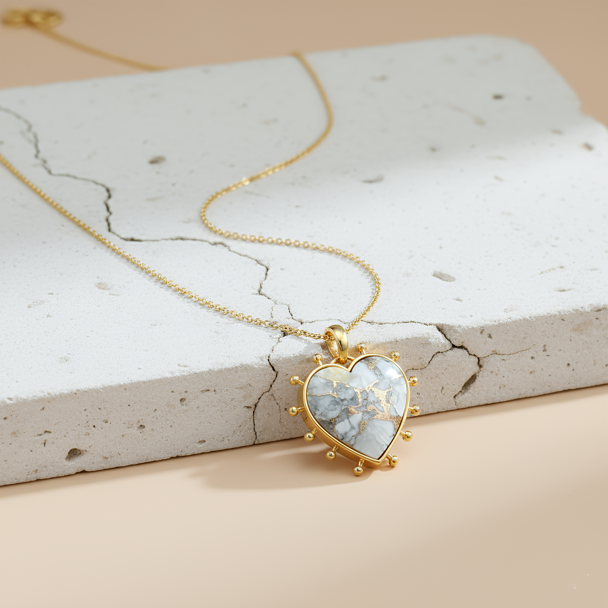 Heart of Gold | 18 KT Gold plated pendant with chain
