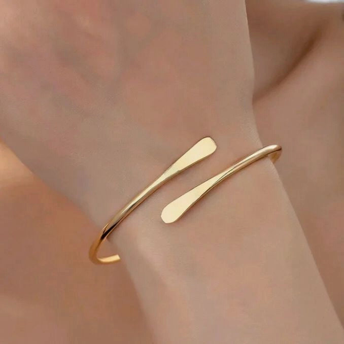 Sunbeam Open Cuff | 18 KT Gold Plated bracelet