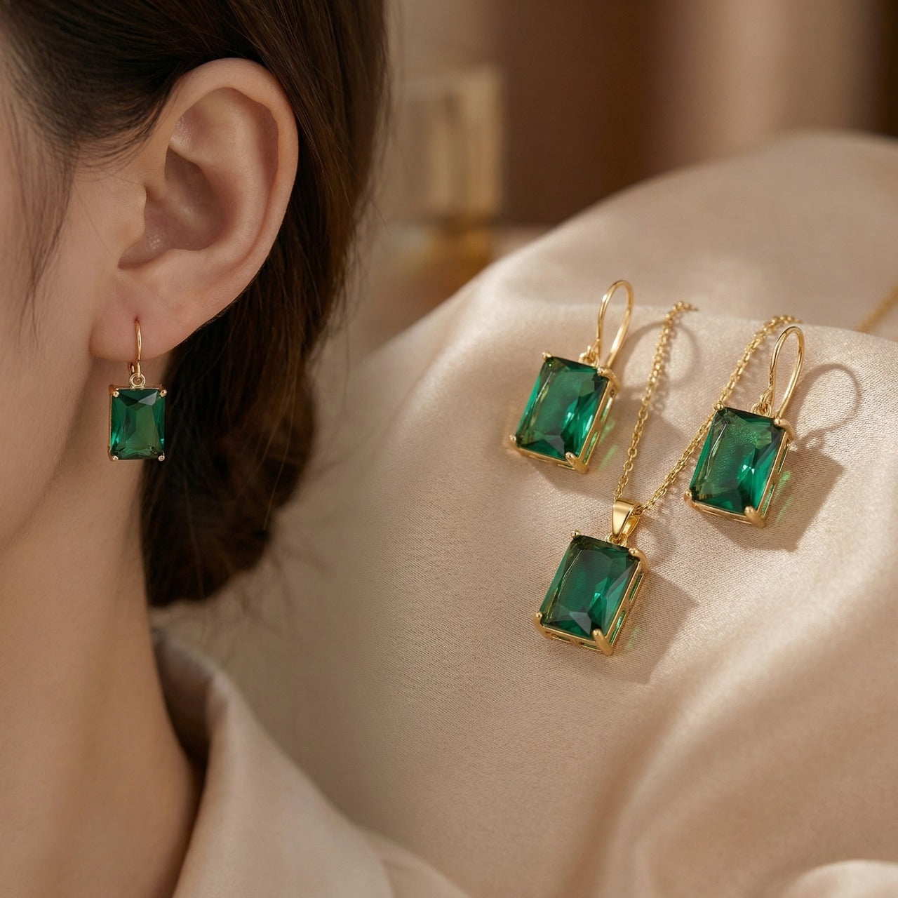 Emerald Glow Square |18 KT Gold Plated Pendant Set