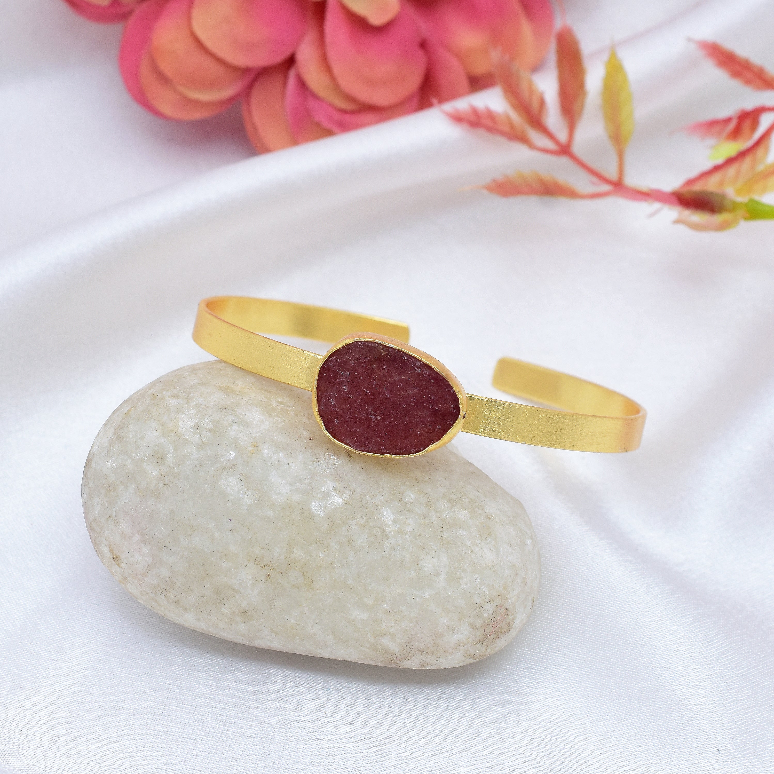 Glitzy Bling | Natural rough look cherry quartz bracelet | 18KT gold plated