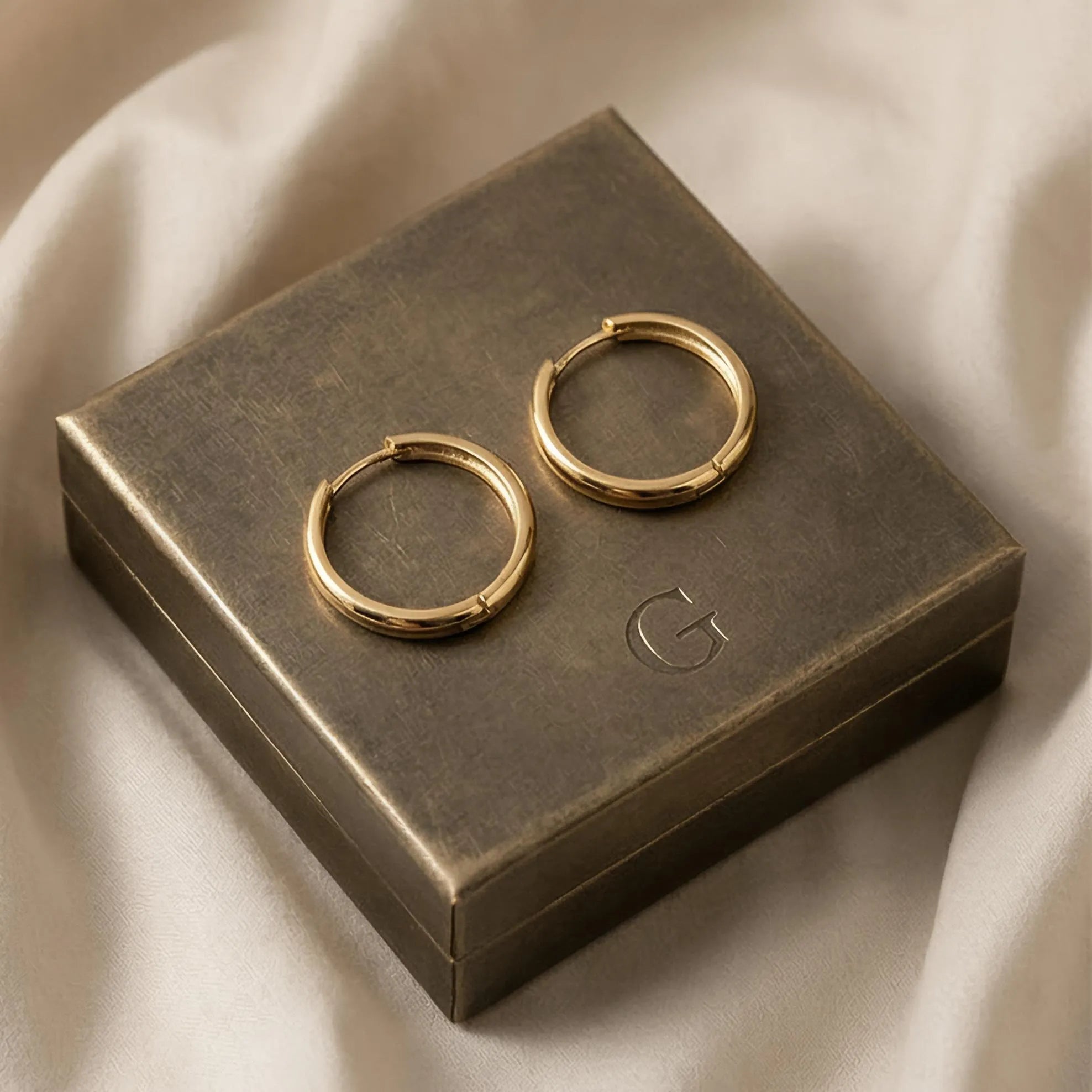 Everyday Glow | 18 KT Gold Plated Hoop Earrings