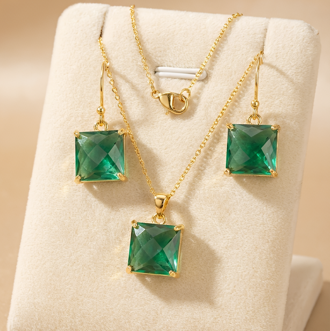 Emerald Glow Square |18 KT Gold Plated Pendant Set