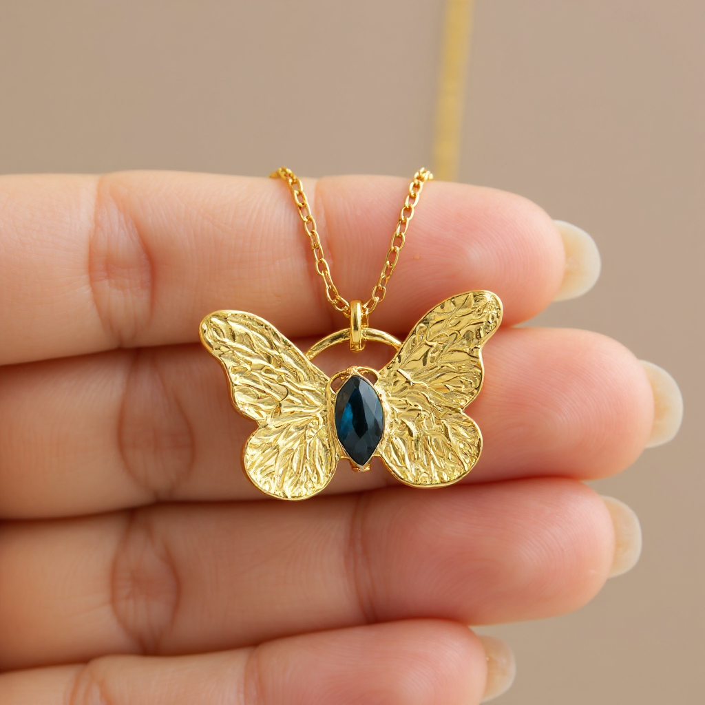 Velvet Wings | 18 KT Gold plated pendant
